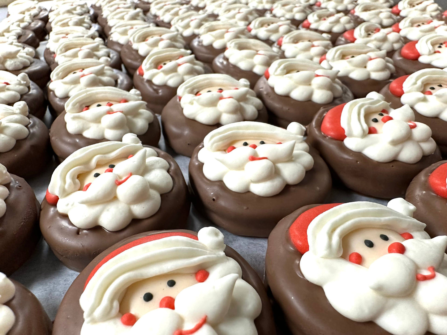 Christmas Santa Face🎅 O’Oreo w/ Milk Chocolate 2 Pack