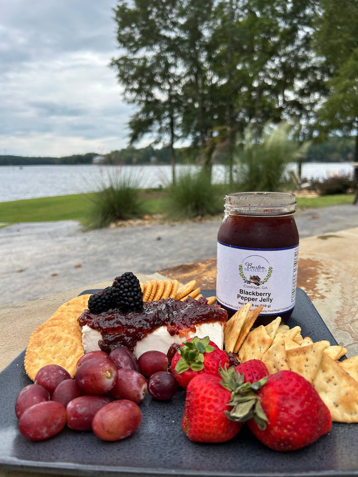 Blackberry Pepper Jelly: 9 oz