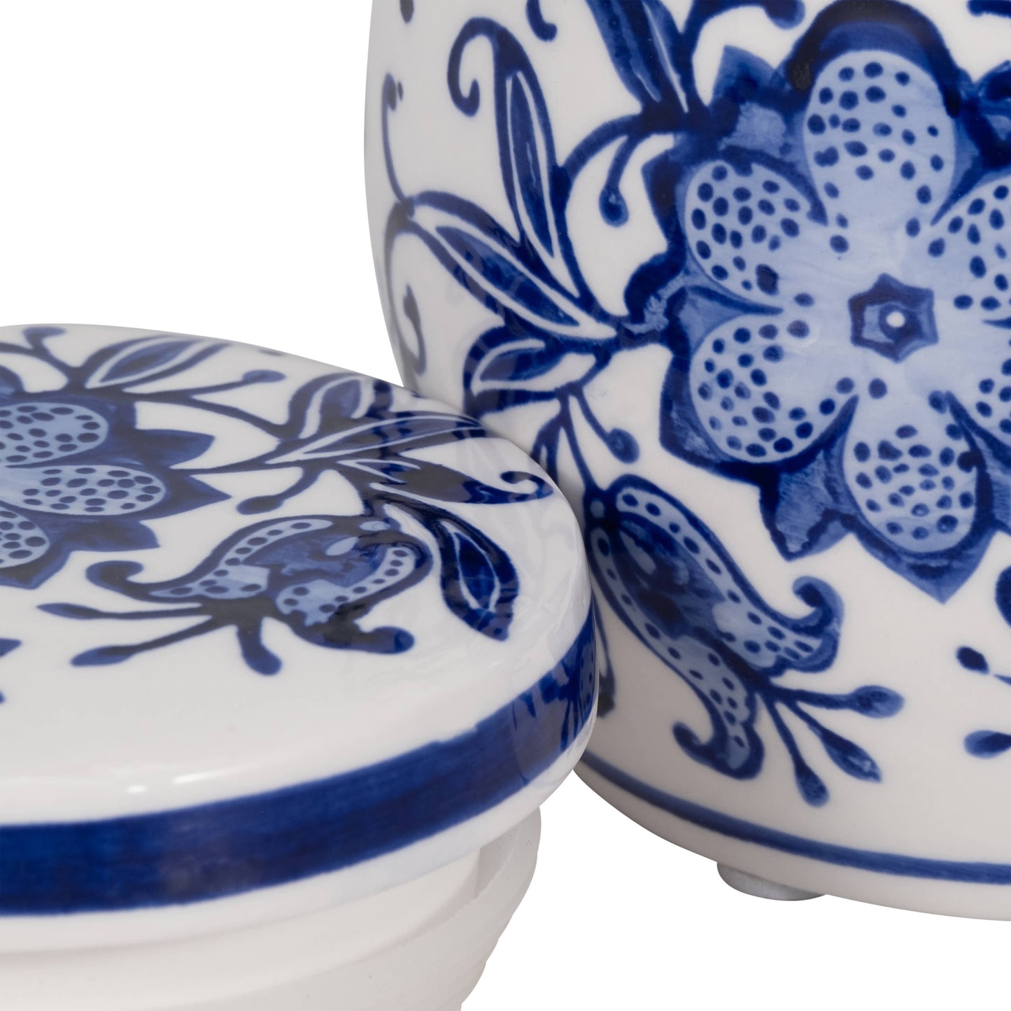 5 in. Blue Verbena Chinoiserie Candle Stoneware, 8 oz